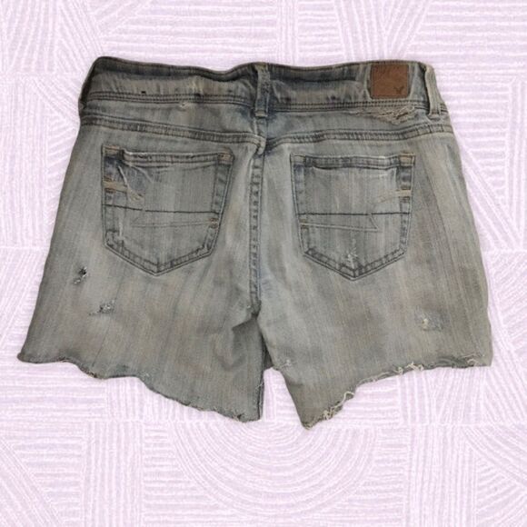 AMERICAN Eagle stretch distressed jean shorts - Picture 2 of 4